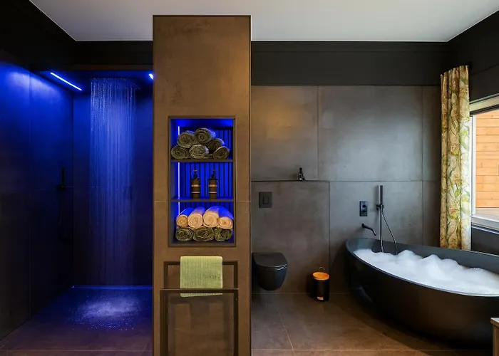 Namaste Homes - Luxus-apartment Mit Whirlpool & Garage דירה באד וינדסהיים