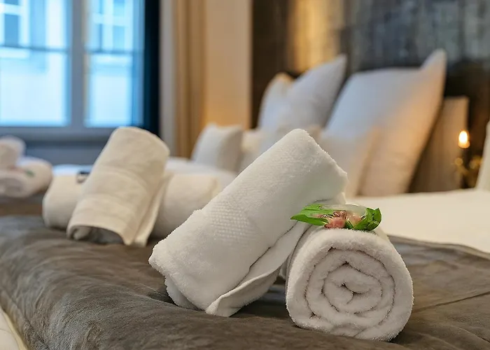 Namaste Homes - Luxus-apartment Mit Whirlpool & Garage באד וינדסהיים