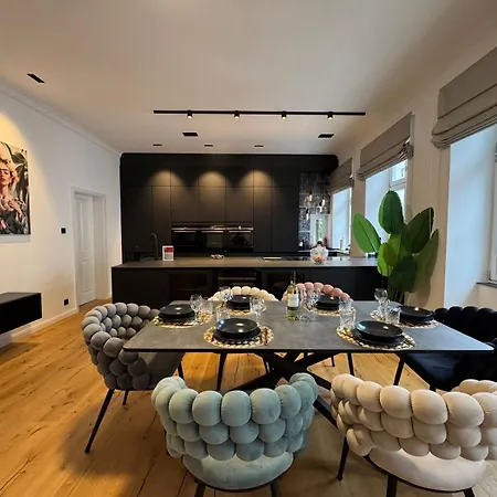 Lejlighed Namaste Homes - Luxus-apartment Mit Whirlpool & Garage Bad Windsheim
