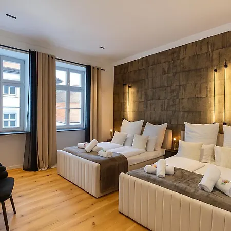 Namaste Homes - Luxus-apartment Mit Whirlpool & Garage * Bad Windsheim