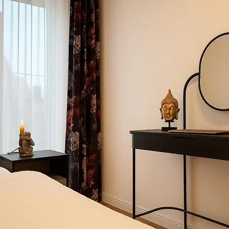 Namaste Homes - Luxus-apartment Mit Whirlpool & Garage